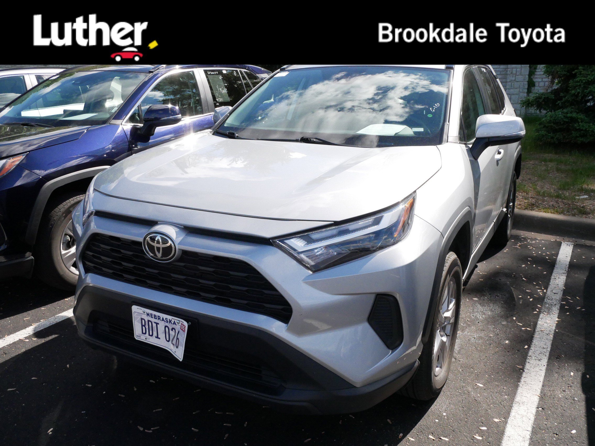 2025 Toyota RAV4 XLE AWD's photo