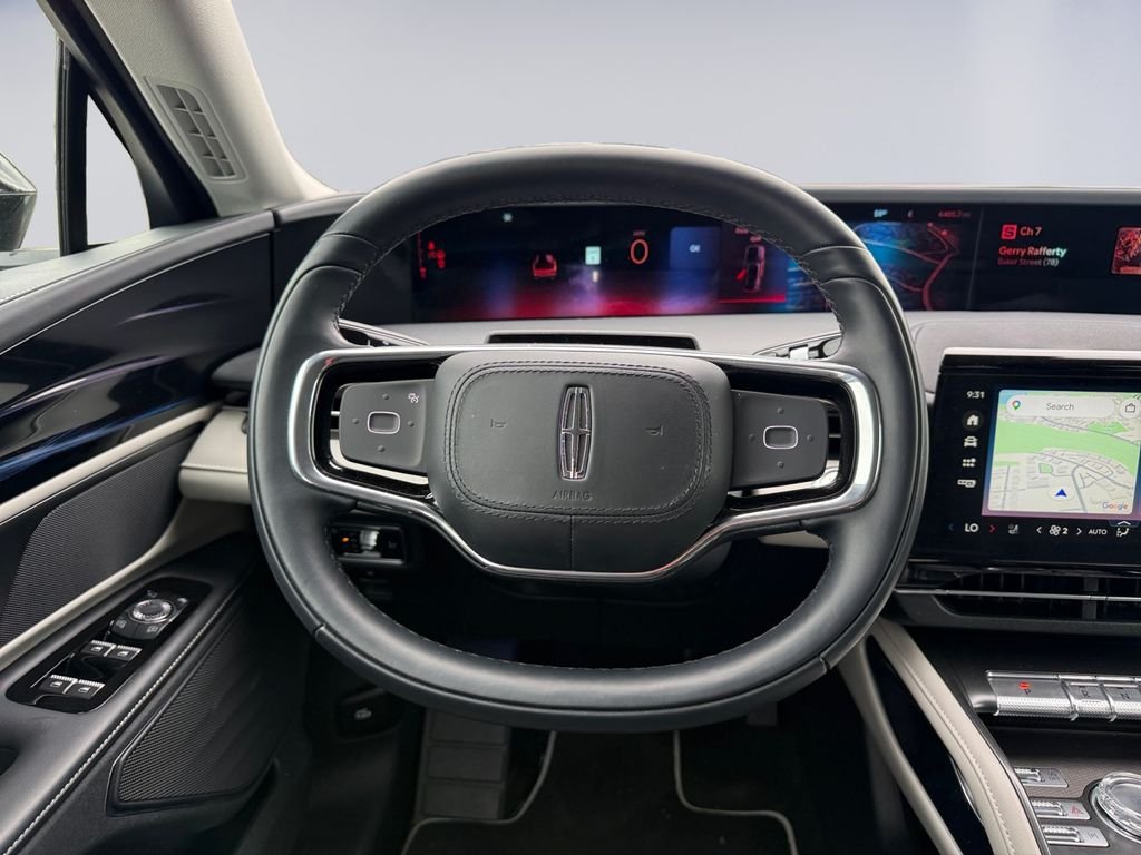 Used 2025 Silver Lincoln Premiere image 13