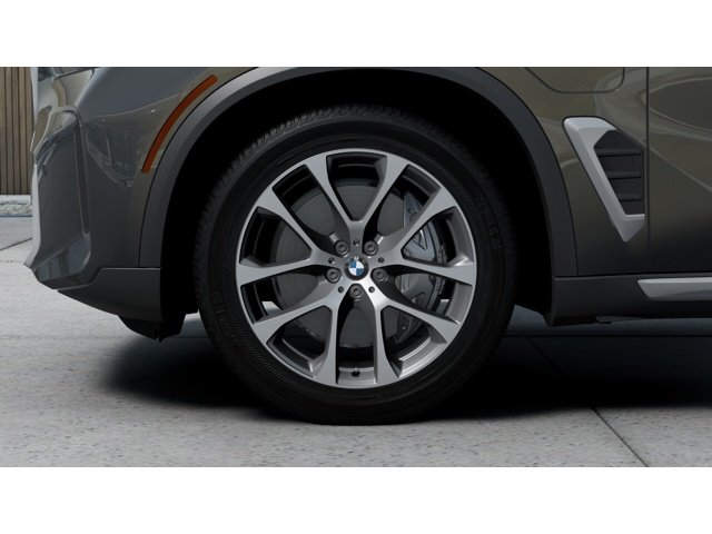 New 2026 Dravit Grey Metallic BMW  image 7