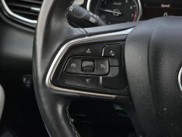 Used 2021 White Buick Select image 19