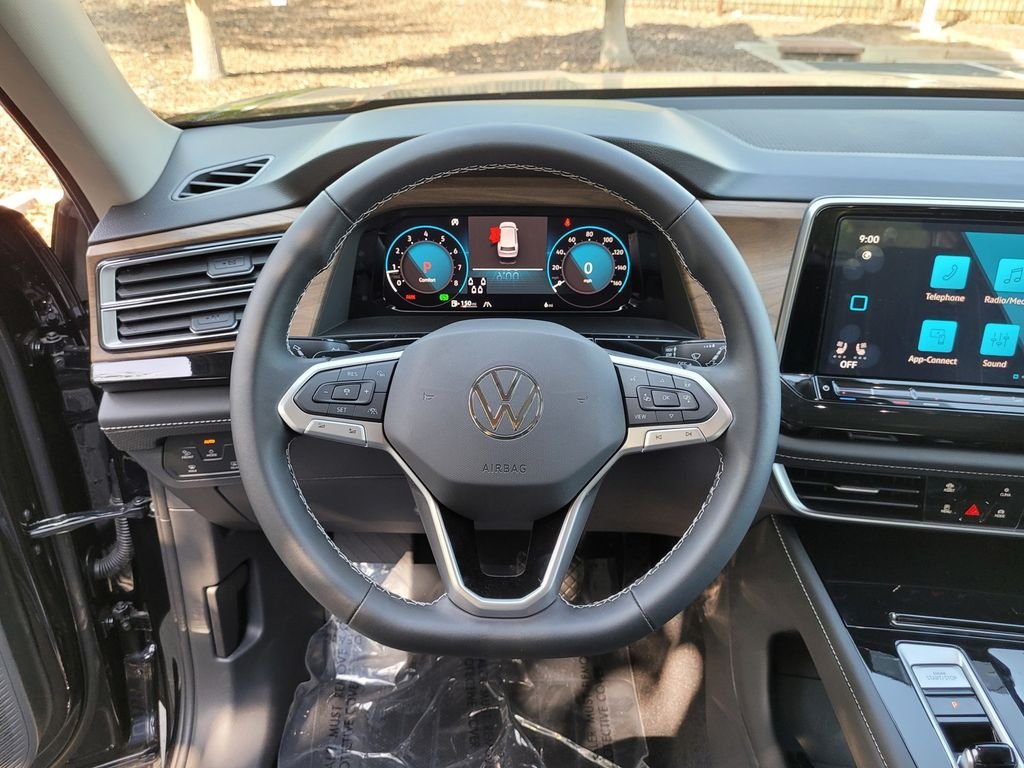 2025 Volkswagen Atlas SE w/Tech - Photo 17