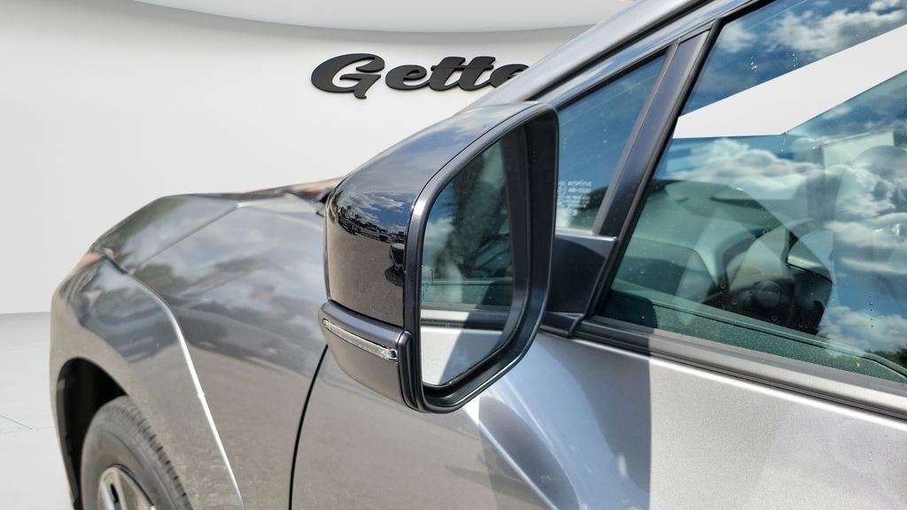 New 2026 Heavy Metal <sup>1</sup> Toyota  XLE image 27
