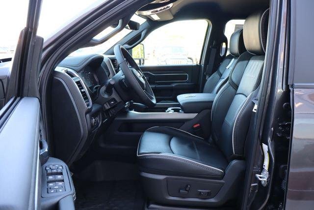 New 2026 Granite Crystal Metallic Clear-Coat Exterior Paint RAM LARAMIE image 29