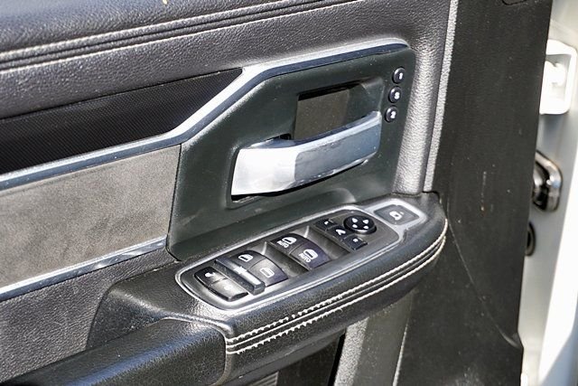 Used 2020 White Ram Laramie Night Edition image 28