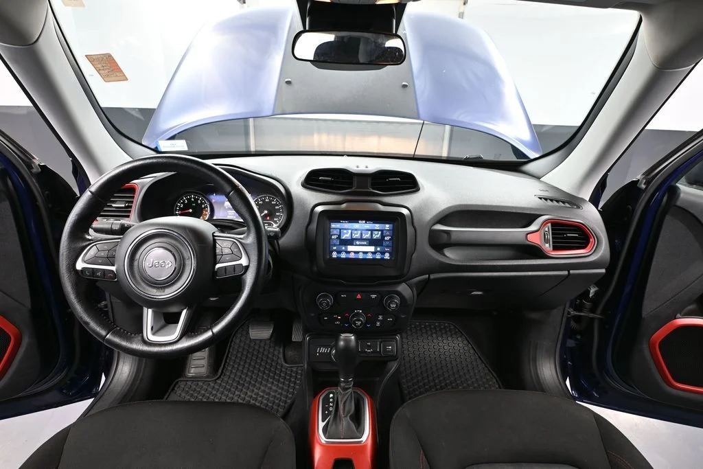 Used 2020 Blue Jeep Trailhawk image 25