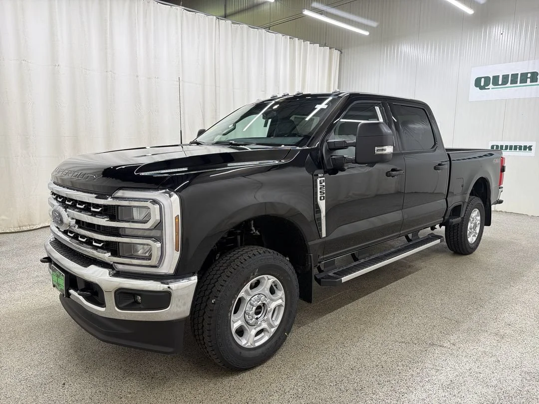 New 2026 Agate Black Metallic Ford F-250® XLT image 4