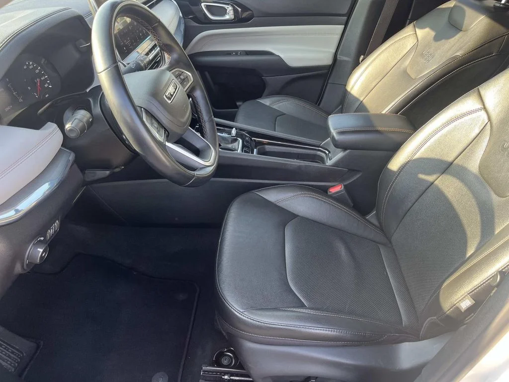 Used 2022 White Jeep Limited image 13