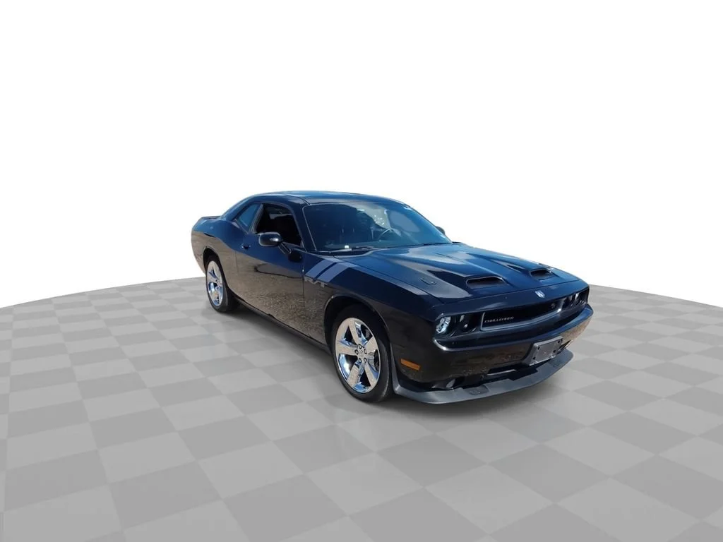 Used 2009 Black Dodge R/T image 2