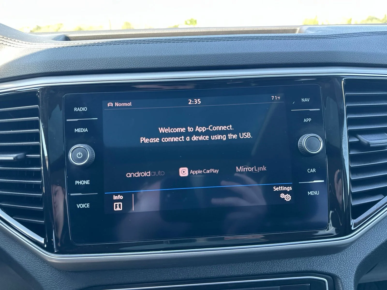 Used 2019 Gray Volkswagen SEL Premium image 71