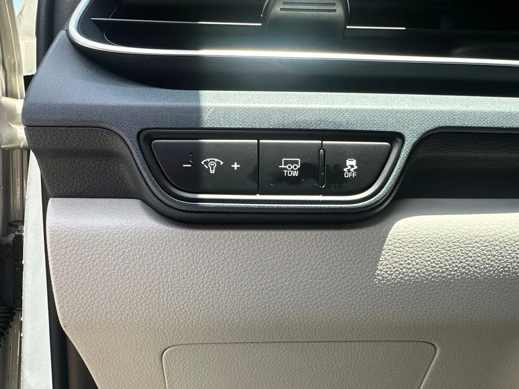 New 2026 White Kia EX image 10