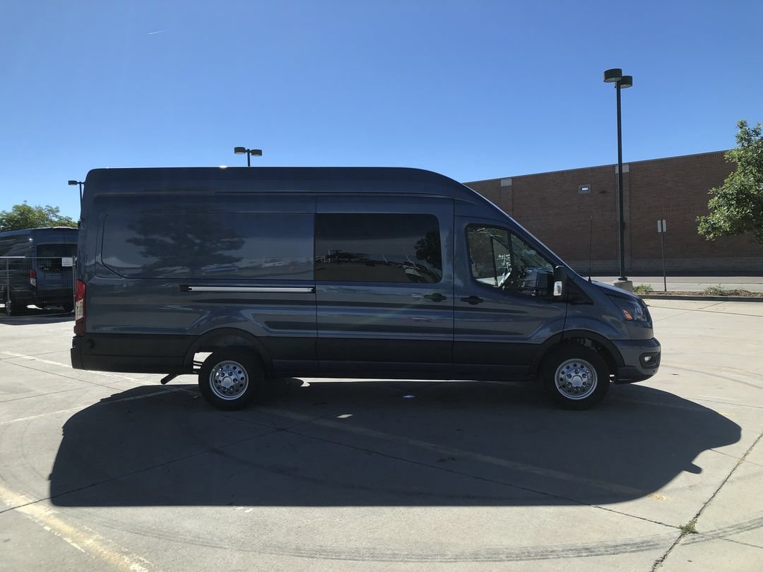 New 2027 Blue Metallic Ford  image 2