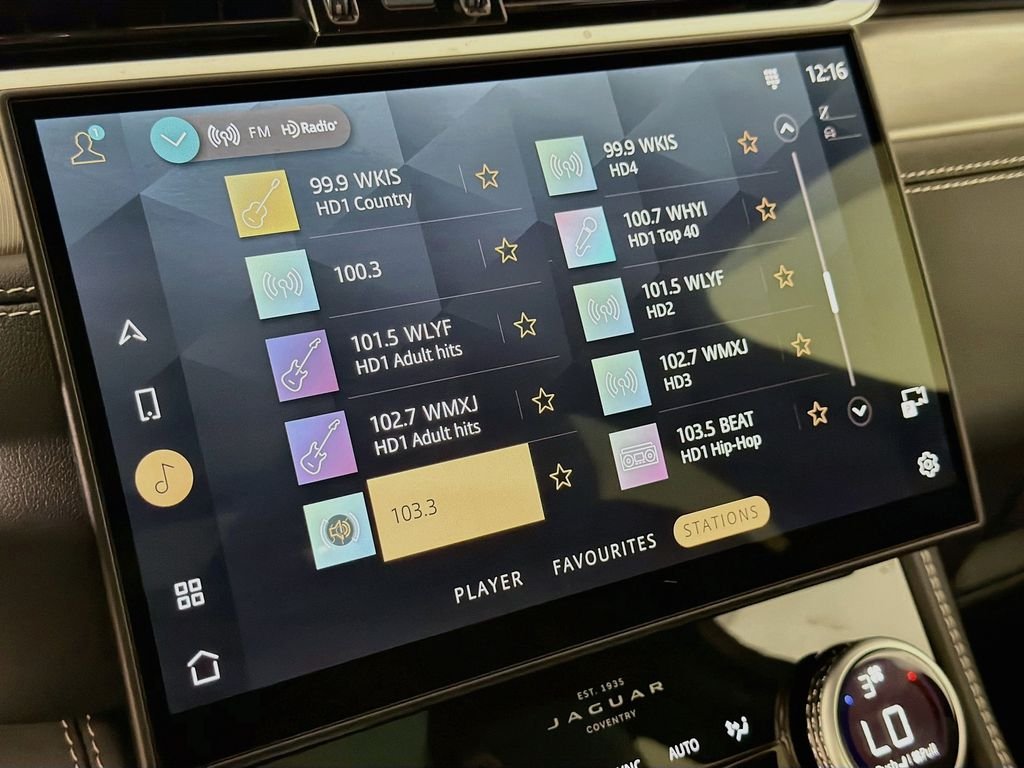 New 2026 Santorini Black Jaguar P250 R-Dynamic S image 15