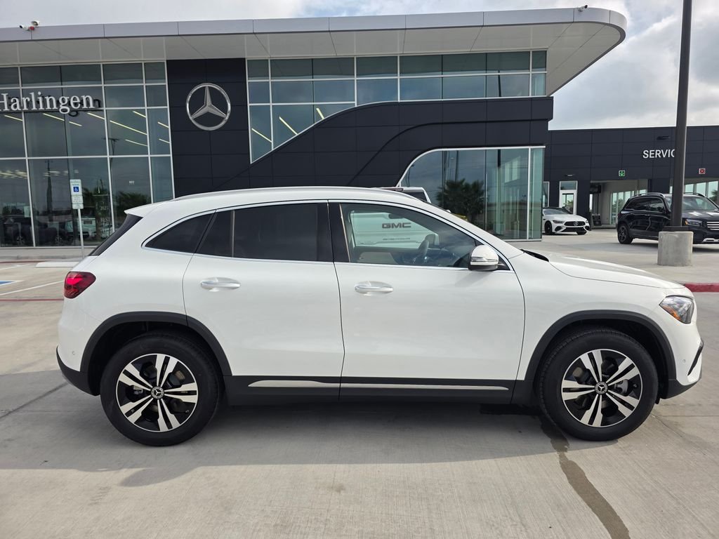 New 2026 Polar White Mercedes-Benz GLA 250 image 8