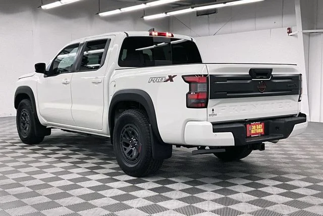 New 2026 Glacier White Nissan PRO-X image 4