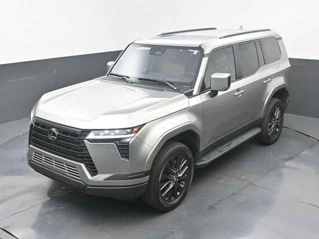 Used 2024 Atomic Silver Lexus 550 Premium image 16