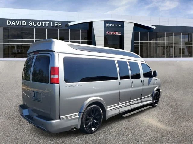 Used 2022 Silver Ice Metallic Chevrolet WT image 6