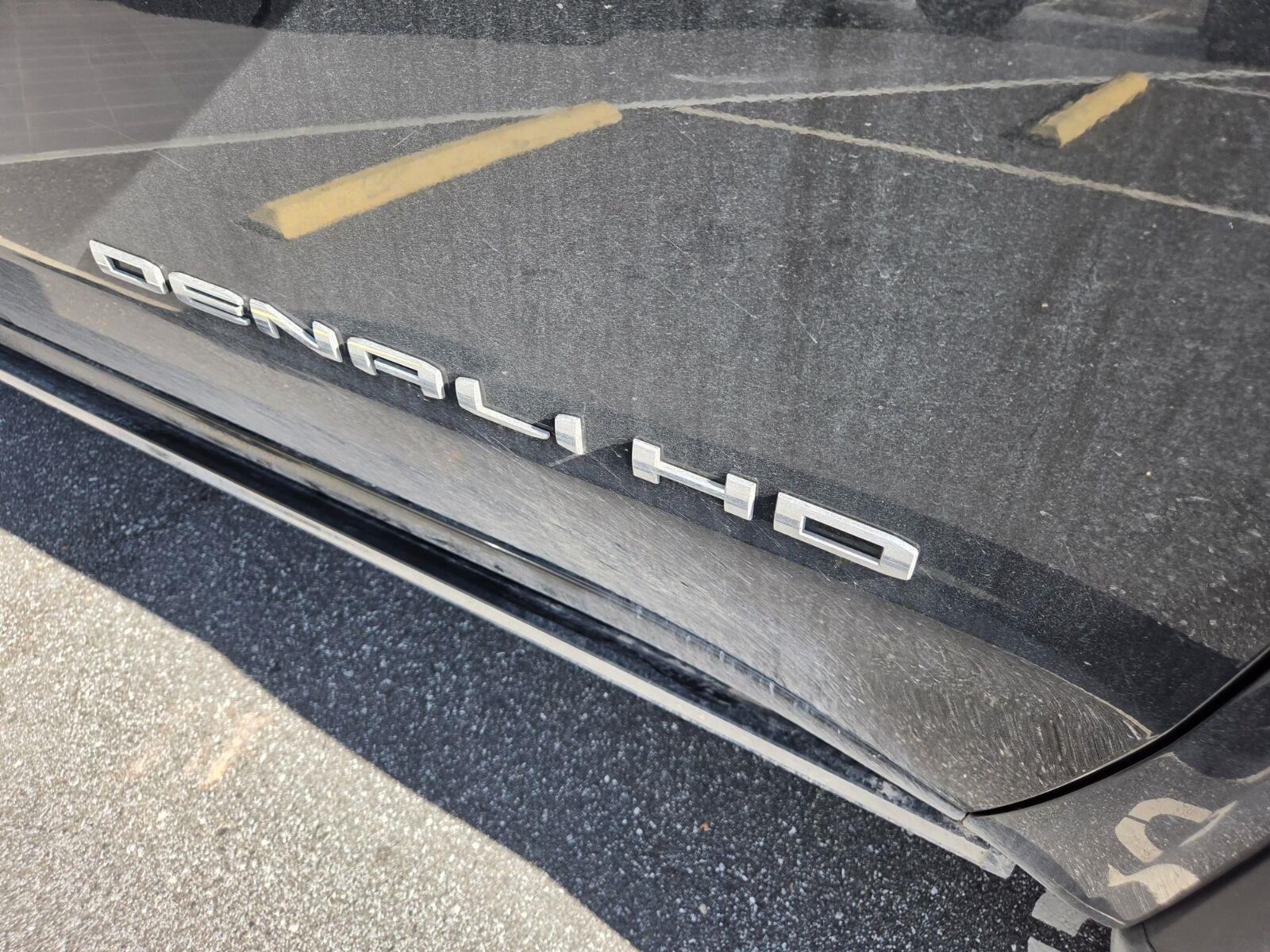 Used 2024 Onyx Black GMC Denali Ultimate image 6
