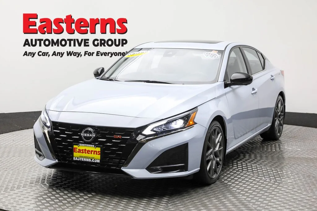 Used 2023 Gray Nissan 2.0 SR image 1