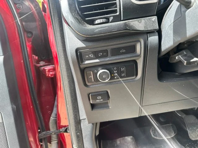 Used 2021 Red Ford XLT image 19
