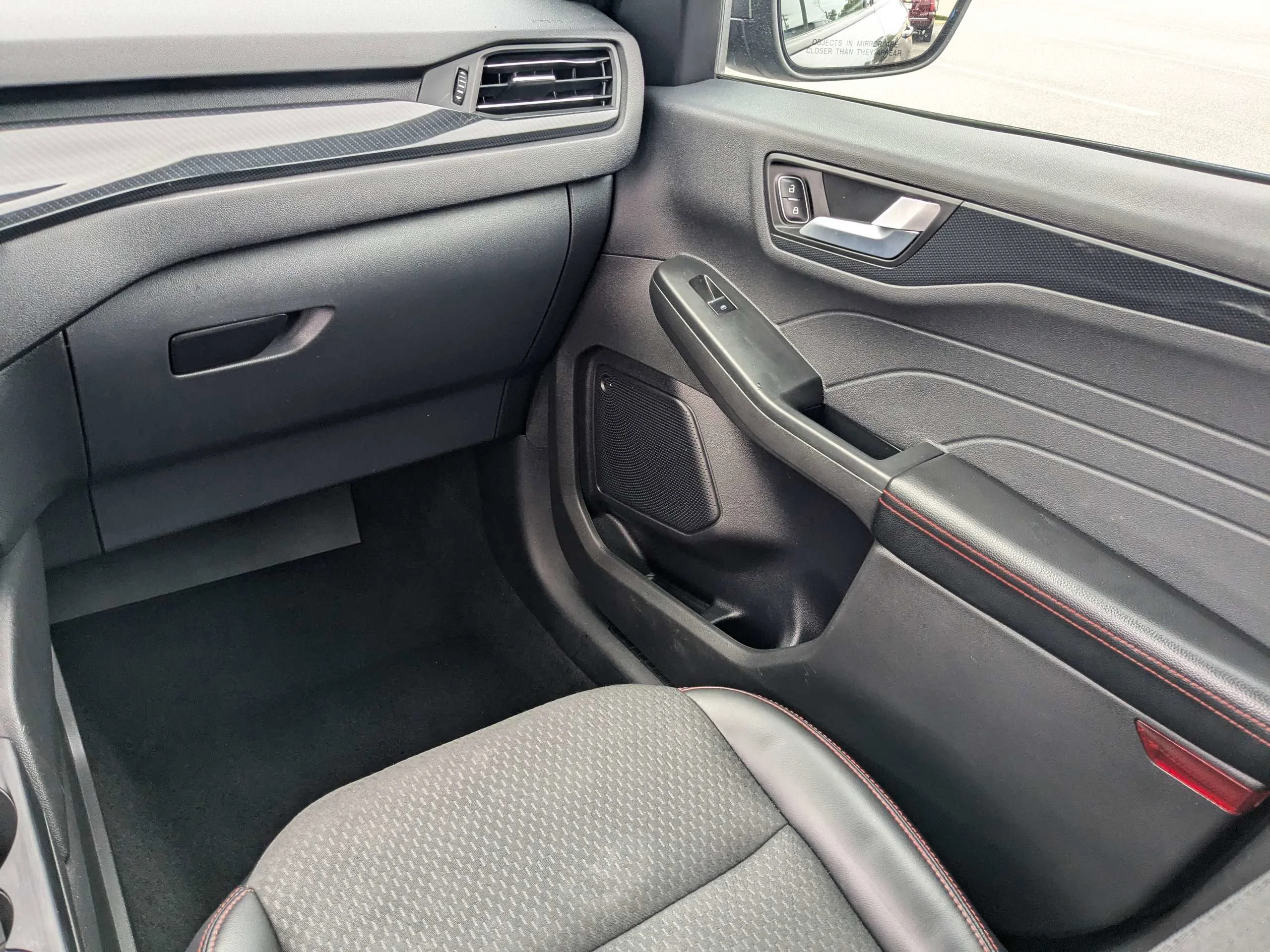 2023 Ford Escape ST-Line - Photo 18