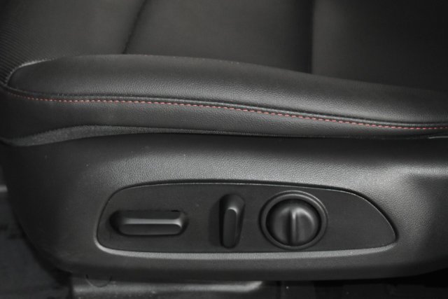 2025 Chevrolet Trax RS - Photo 16