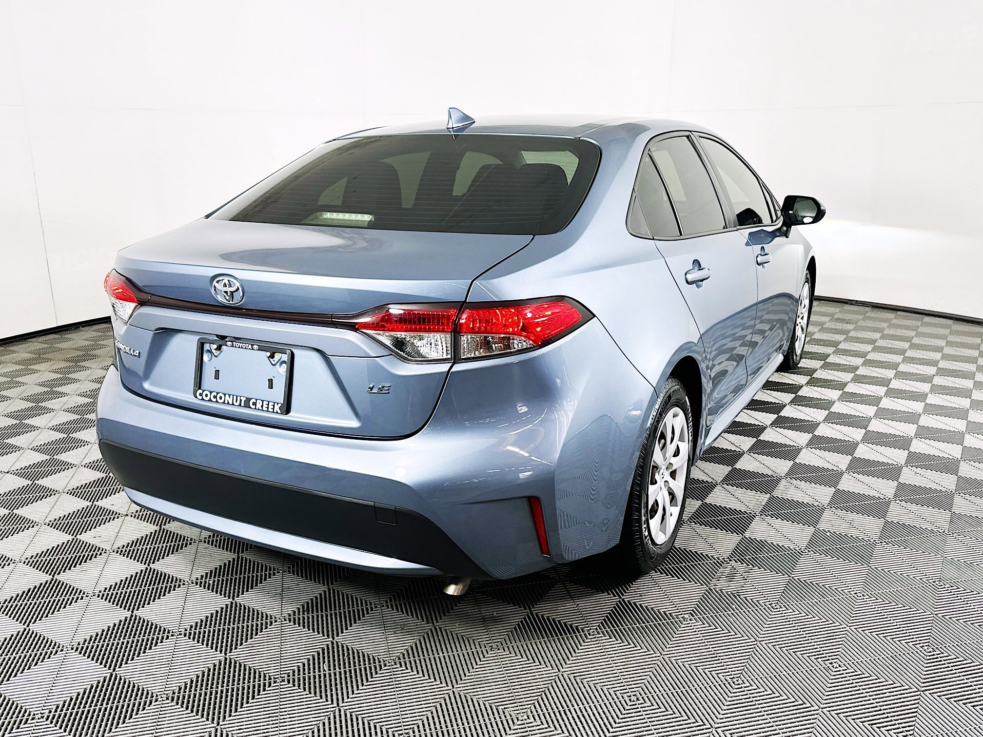 2021 Toyota Corolla thumbnail 5