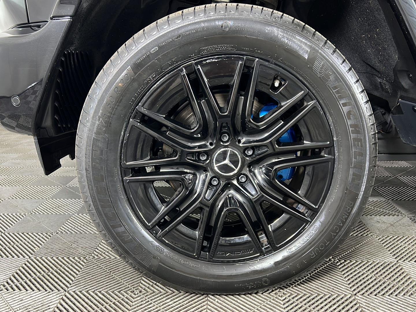 Certified Used 2025 Obsidian Black Metallic Mercedes-Benz G 580e image 26