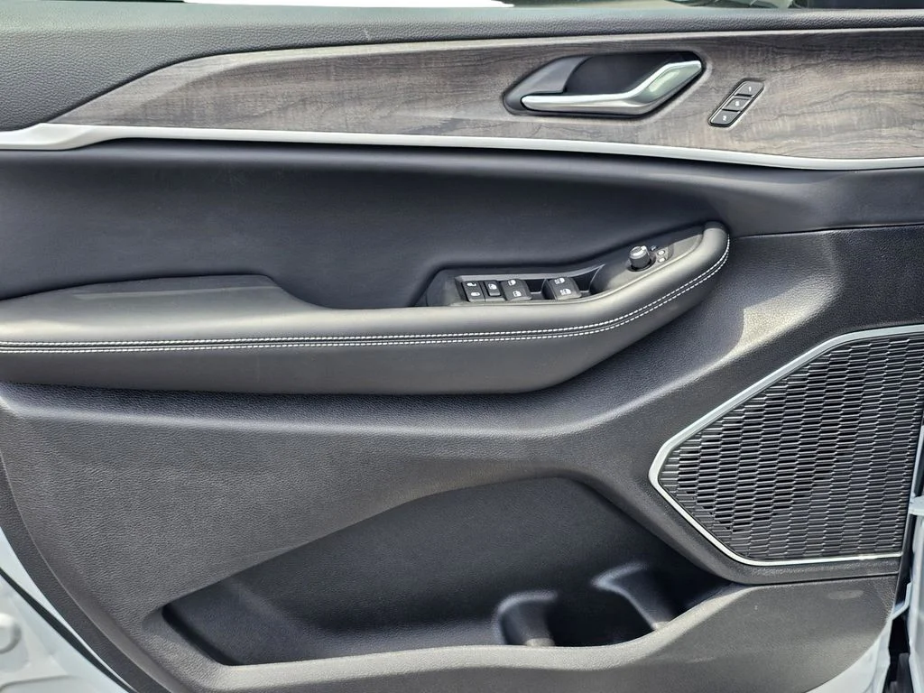 2026 Jeep Grand Cherokee L Limited - Photo 14