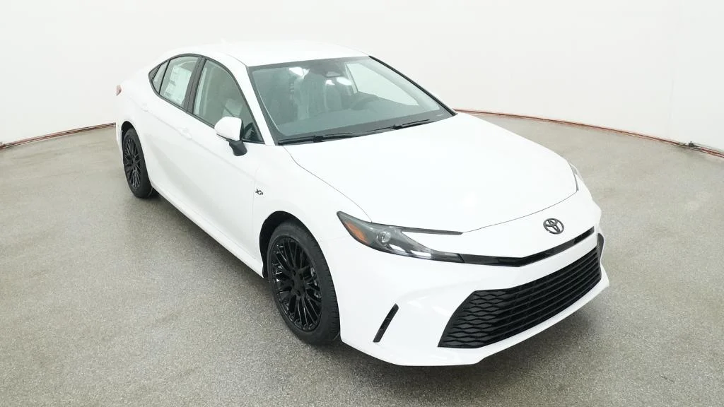 New 2026 Ice Cap Toyota LE image 9