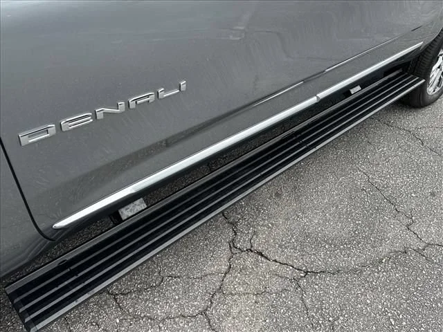 2026 GMC Yukon XL Denali - Photo 19