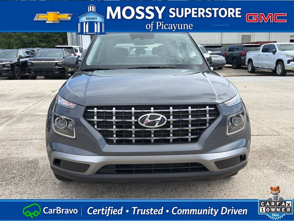 Used 2025 Gray Hyundai SEL image 10