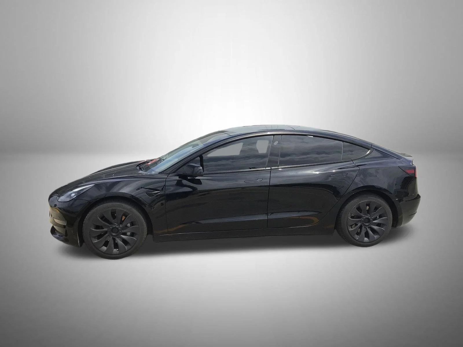 2021 Tesla Model 3 Standard Range Plus's photo