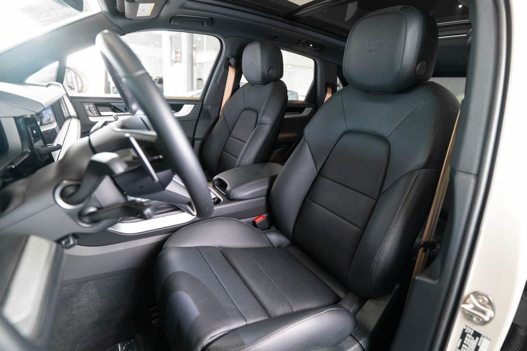 Used 2025 Beige Porsche Base image 5