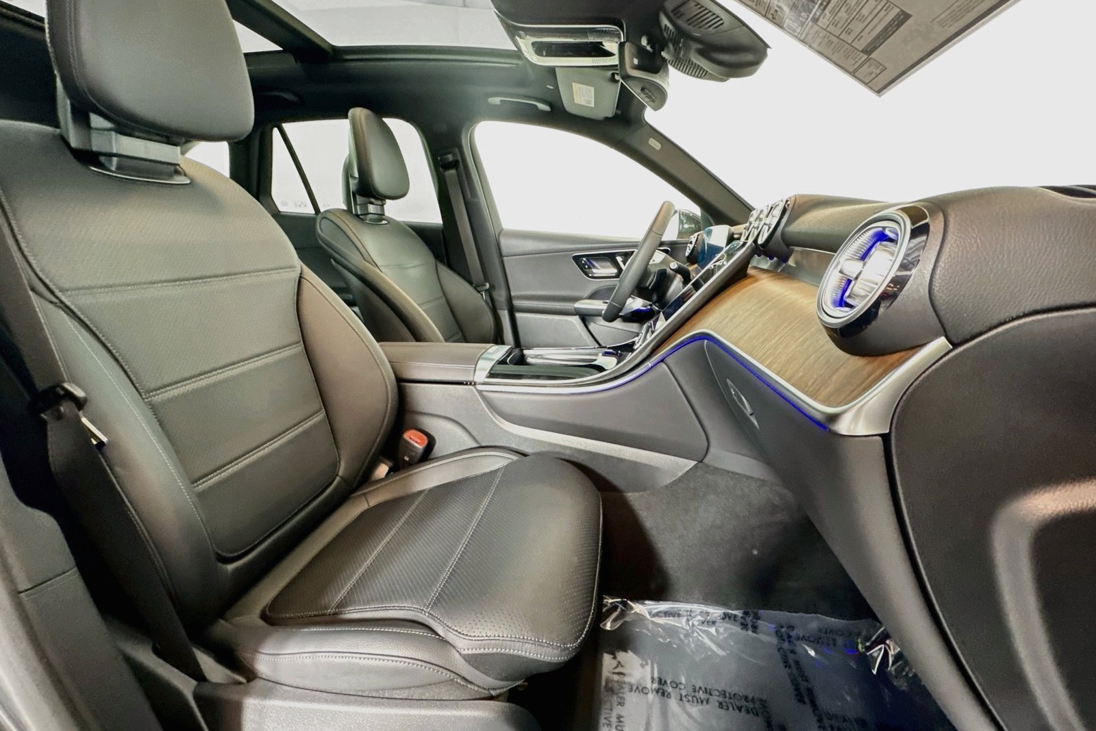 New 2026 Graphite Grey Metallic Mercedes-Benz GLC 300 image 26