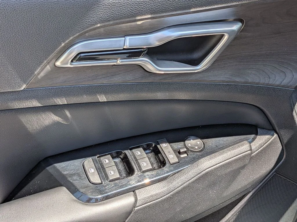Used 2023 White Kia X-Line image 11