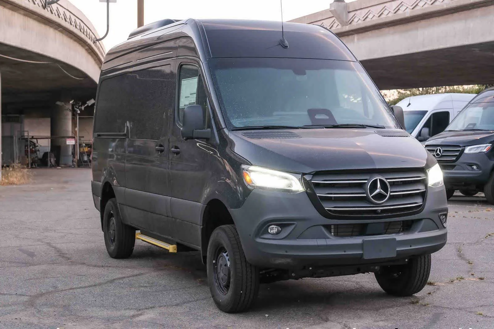 New 2026 Obsidian Black Metallic Mercedes-Benz Passenger 144WB High Roof AWD 2.0L I4 Diesel Turbo image 3