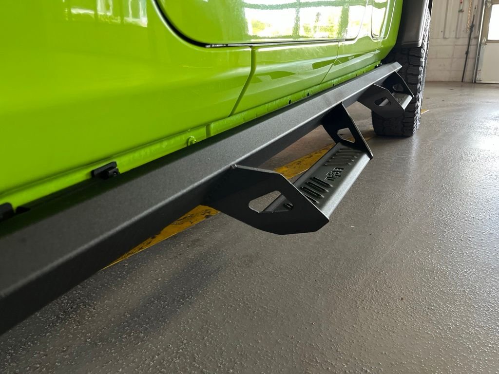 Used 2021 Limited Edition Gecko Clearcoat Jeep Rubicon image 17
