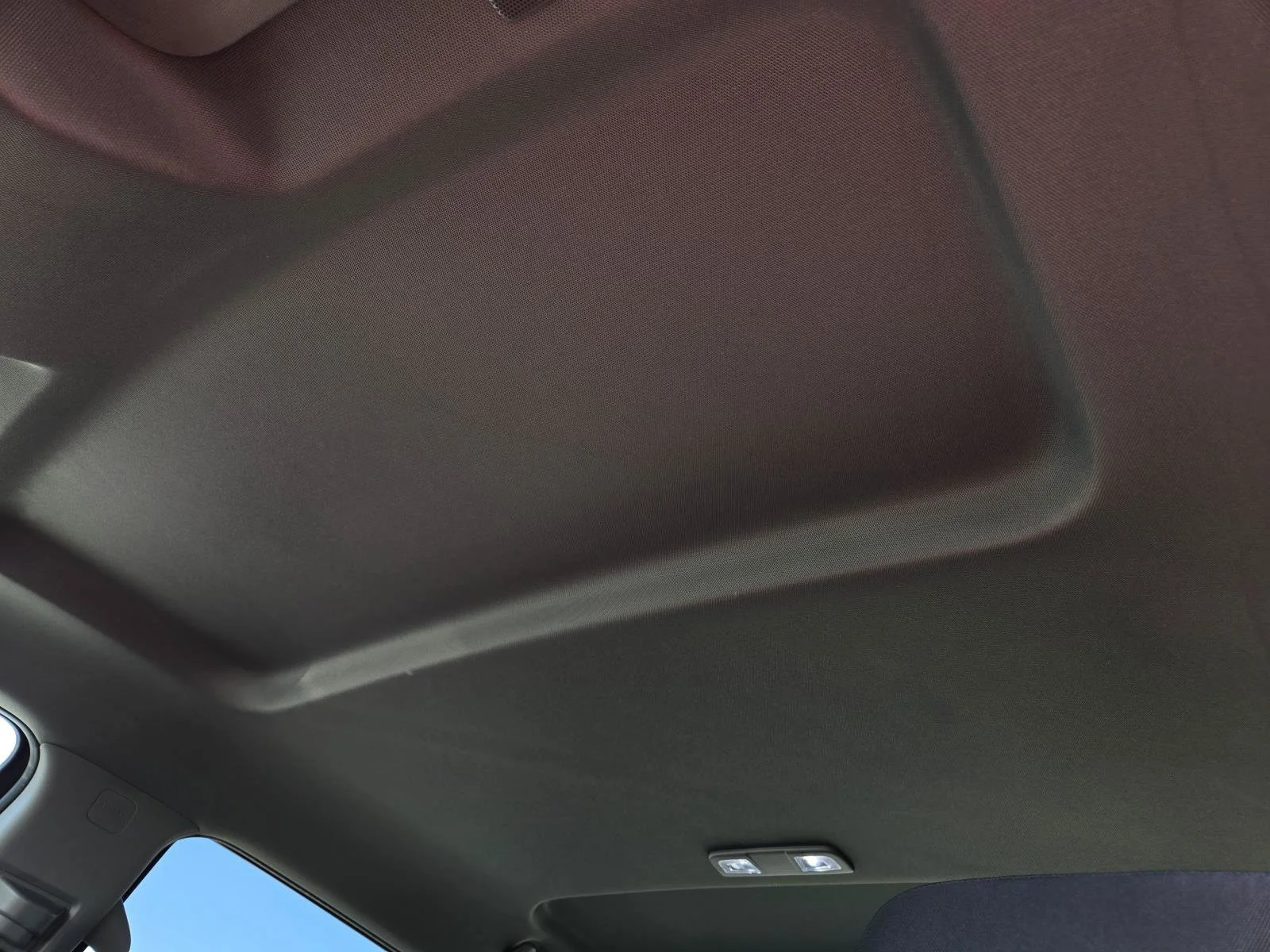 Used 2025 Summit White Chevrolet LT image 39