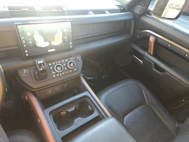 Used 2023 Gondwana Stone Metallic Land Rover X image 37