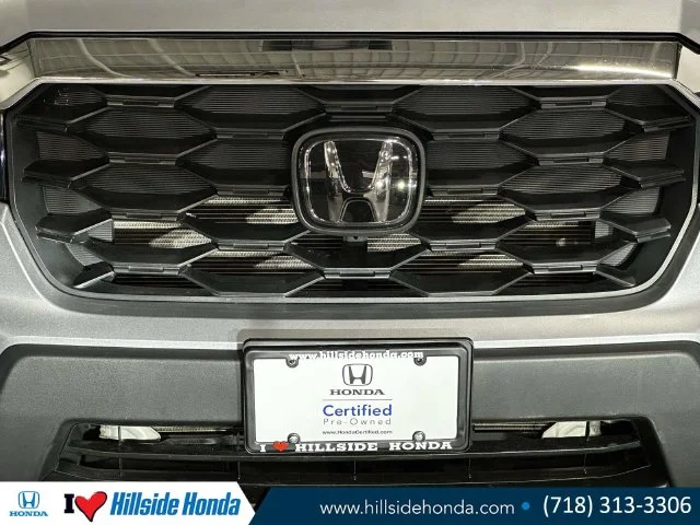 Certified Used 2023 Lunar Silver Metallic Honda AWD EX-L image 9