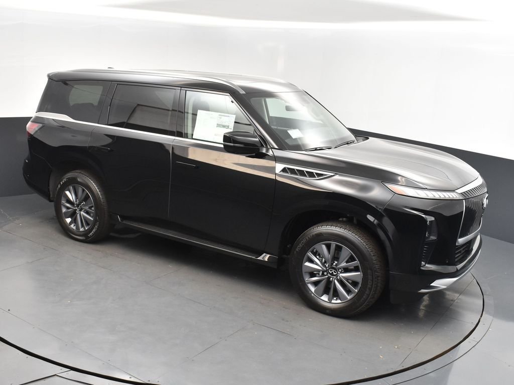 Used 2025 Black INFINITI PURE image 40