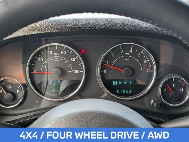 Used 2013 Black Jeep Unlimited Sahara image 18