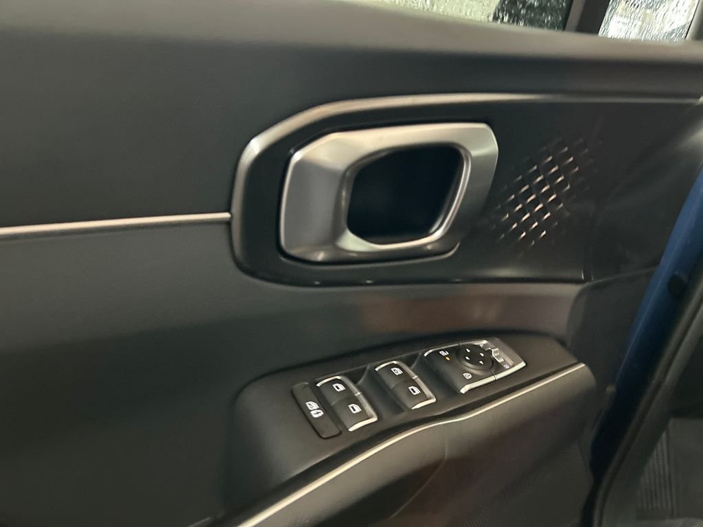 New 2026 Black Kia S image 30