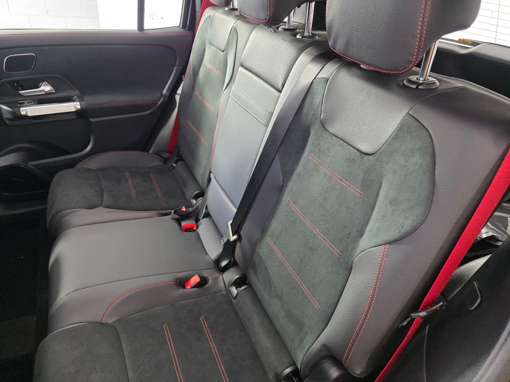 2026 Mercedes-Benz GLB AMG GLB 35 - Photo 13