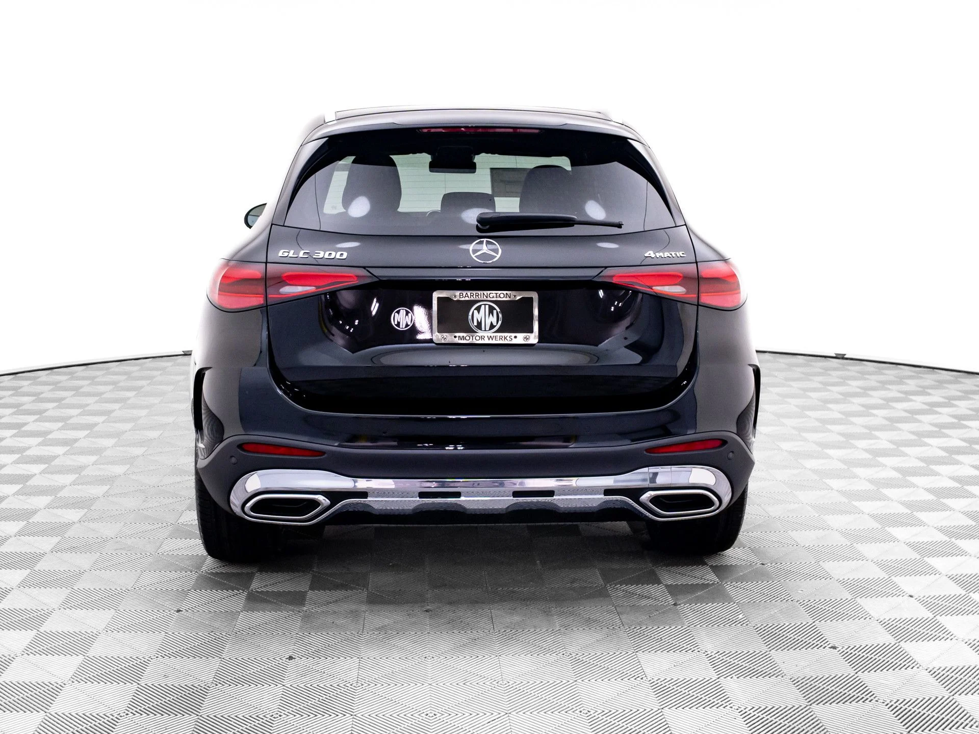 New 2026 Black Mercedes-Benz GLC 300 image 4