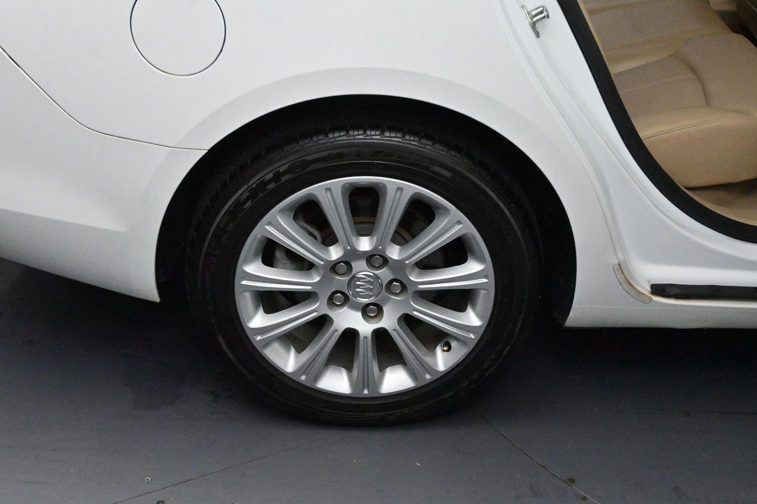 Used 2013 Summit White Buick Leather image 33