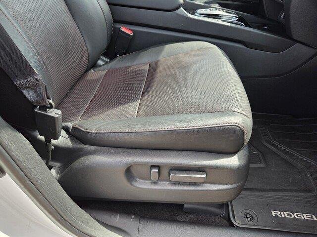 Certified Used 2026 Platinum White Pearl Honda Black Edition image 25