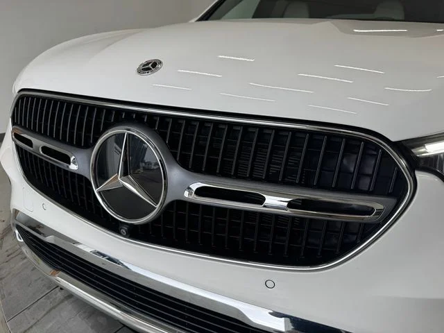 Certified Used 2026 Polar White Mercedes-Benz GLC 300 image 46