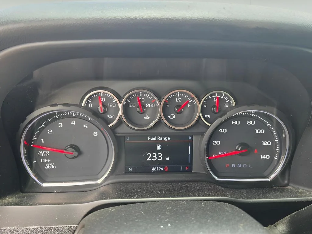 Used 2020 Shadow Gray Metallic Chevrolet LT image 18