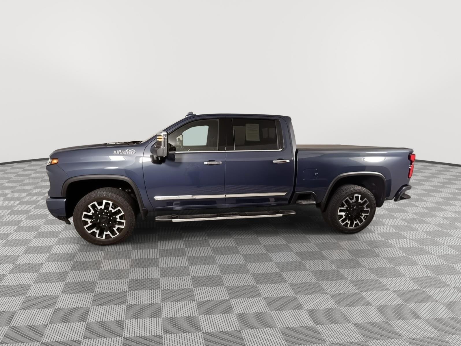 Used 2024 Lakeshore Blue Metallic Chevrolet High Country image 10